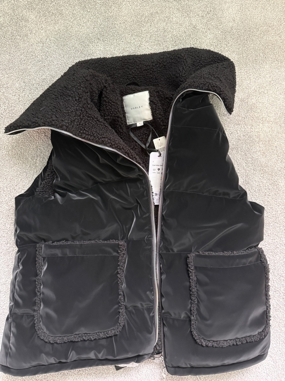 Varley Black Sherpa-Lined Vest - Picture 3 of 4